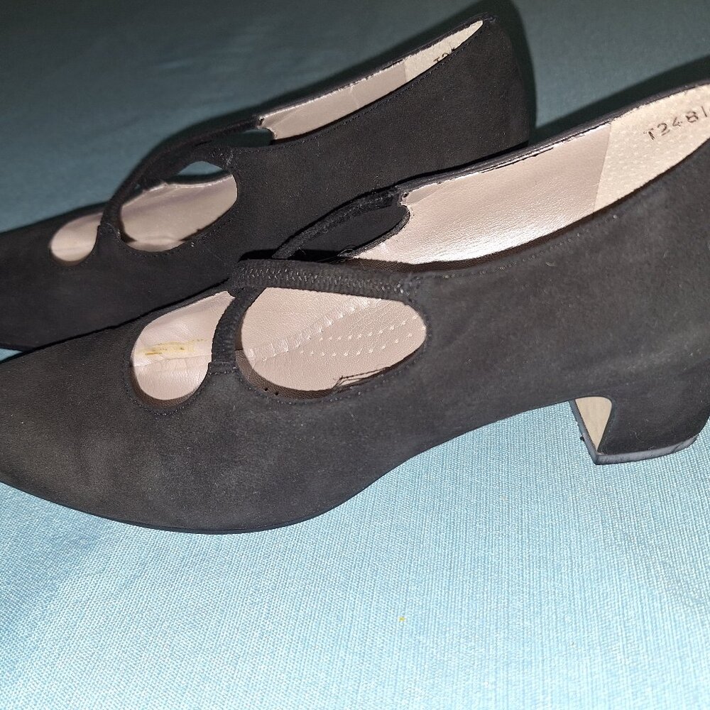 Trotters Jamie - Black Suede Pump - Size 8.5 Narrow